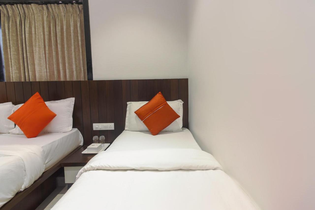 Oyo 75540弗洛拉套房酒店 孟买 外观 照片